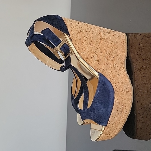 Jimmy Choo Blue Suede T Strap wedges 38.5 - Picture 4 of 7